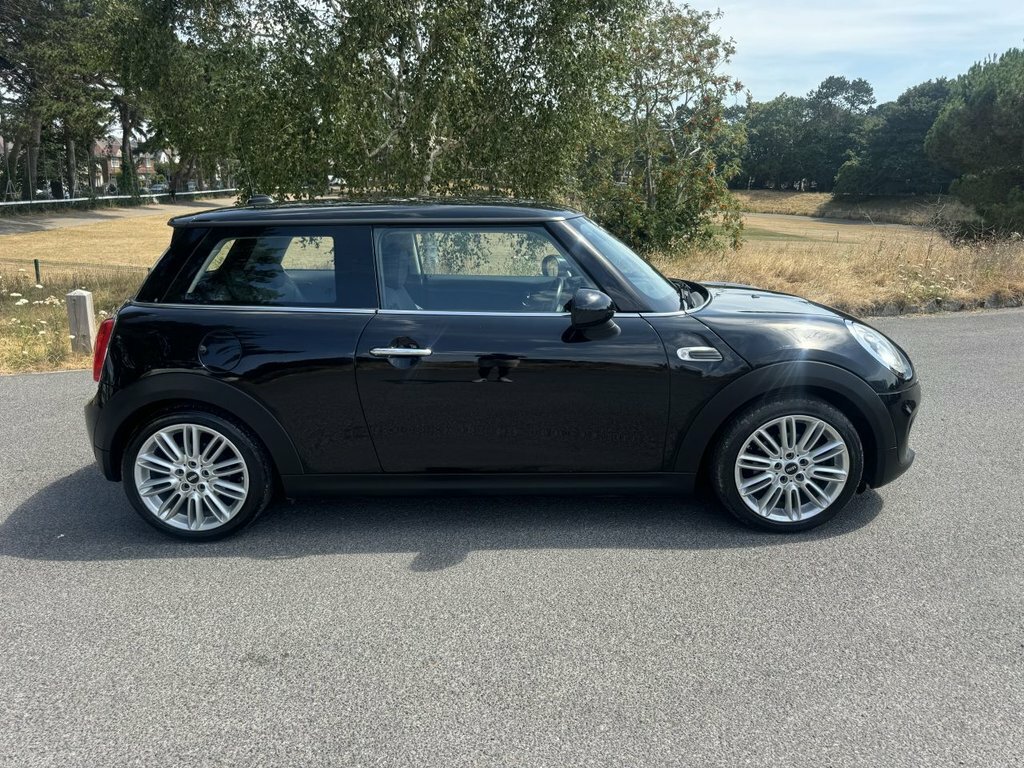 Mini Hatch 1.5L Cooper Black #4