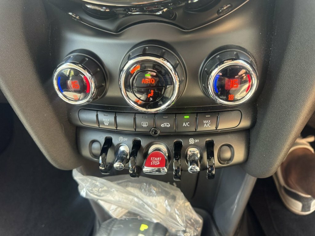 Mini Hatch Hatch 2.0 Cooper Sd Euro 6 Ss 3Dr1767 Mini Silver #15