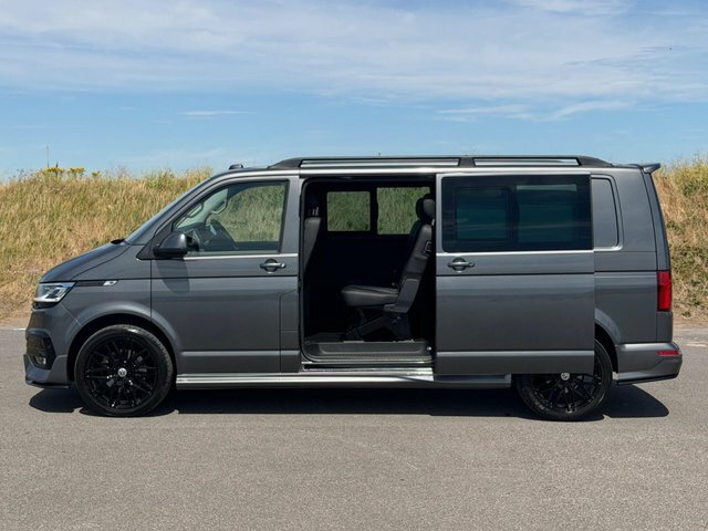 Volkswagen Transporter 2.0 Tdi T32 Highline Kombi Dsg Fwd Lwb High Roof E Black #4