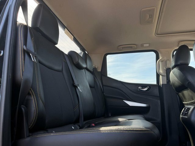 Nissan Navara 2.3 Dci Tekna Double Cab Pickup 4Wd Euro 6 Brown #28