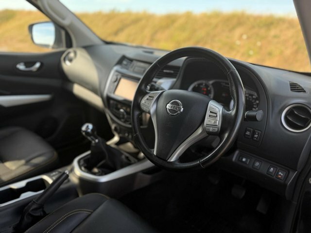 Nissan Navara 2.3 Dci Tekna Double Cab Pickup 4Wd Euro 6 Brown #35