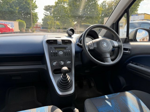 Vauxhall Agila Mpv Red #21