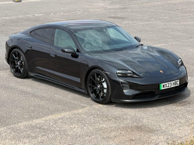 Porsche Taycan Performance Plus 93.4Kwh 4S 4Wd 11Kw Cha Black