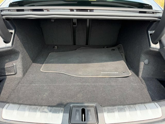 Porsche Taycan Performance Plus 93.4Kwh Gts Grey #22