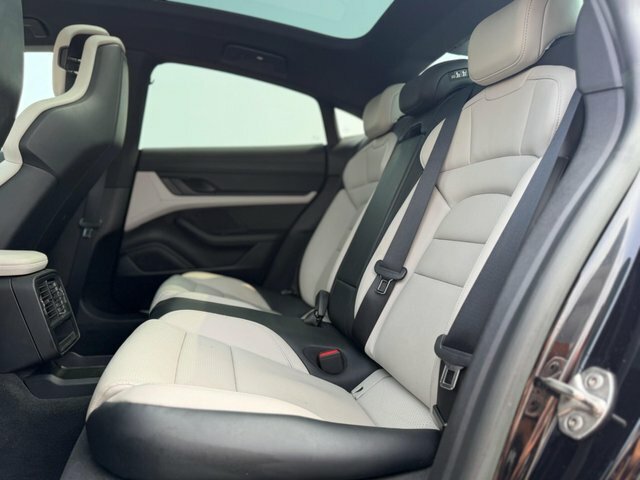 Porsche Taycan Performance Plus 93.4Kwh Gts Grey #11
