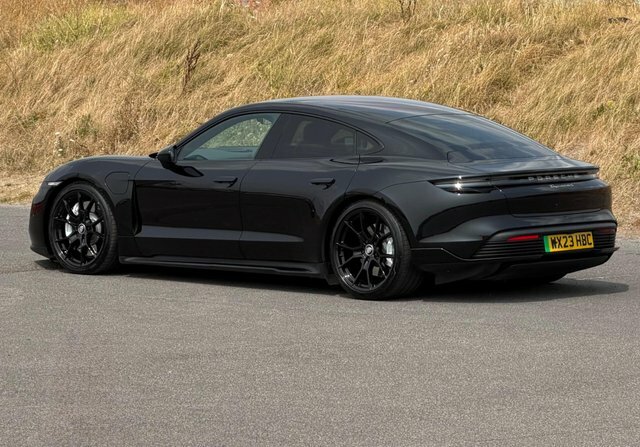 Porsche Taycan Performance Plus 93.4Kwh Gts Grey #38