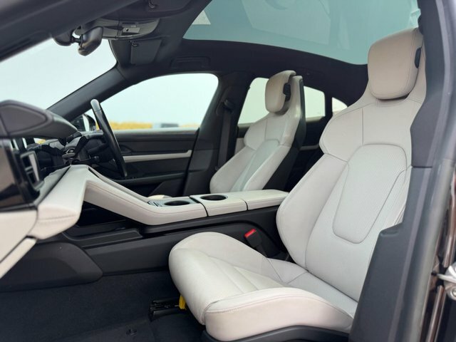 Porsche Taycan Performance Plus 93.4Kwh Gts Grey #7
