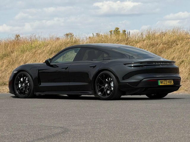Porsche Taycan Performance Plus 93.4Kwh Gts Grey #39