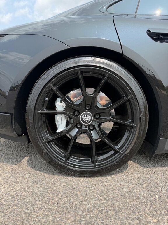 Porsche Taycan Performance Plus 93.4Kwh Gts Grey #47
