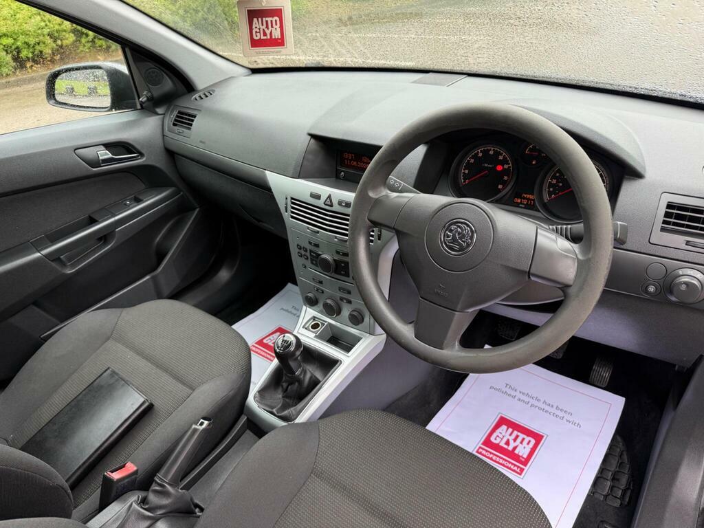 Vauxhall Astra 1.6I 16V Club Hatchback 155 Gk Silver #3