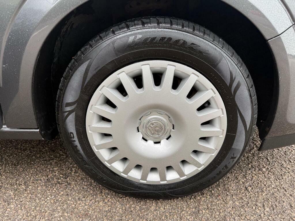 Vauxhall Astra 1.6I 16V Club Hatchback 155 Gk Silver #13