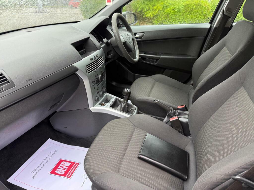 Vauxhall Astra 1.6I 16V Club Hatchback 155 Gk Silver #21
