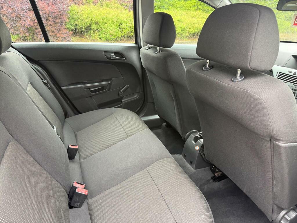 Vauxhall Astra 1.6I 16V Club Hatchback 155 Gk Silver #16