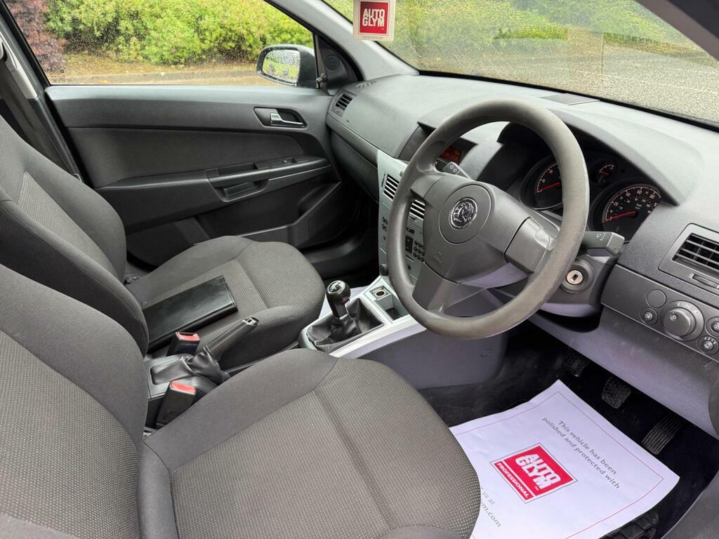 Vauxhall Astra 1.6I 16V Club Hatchback 155 Gk Silver #15