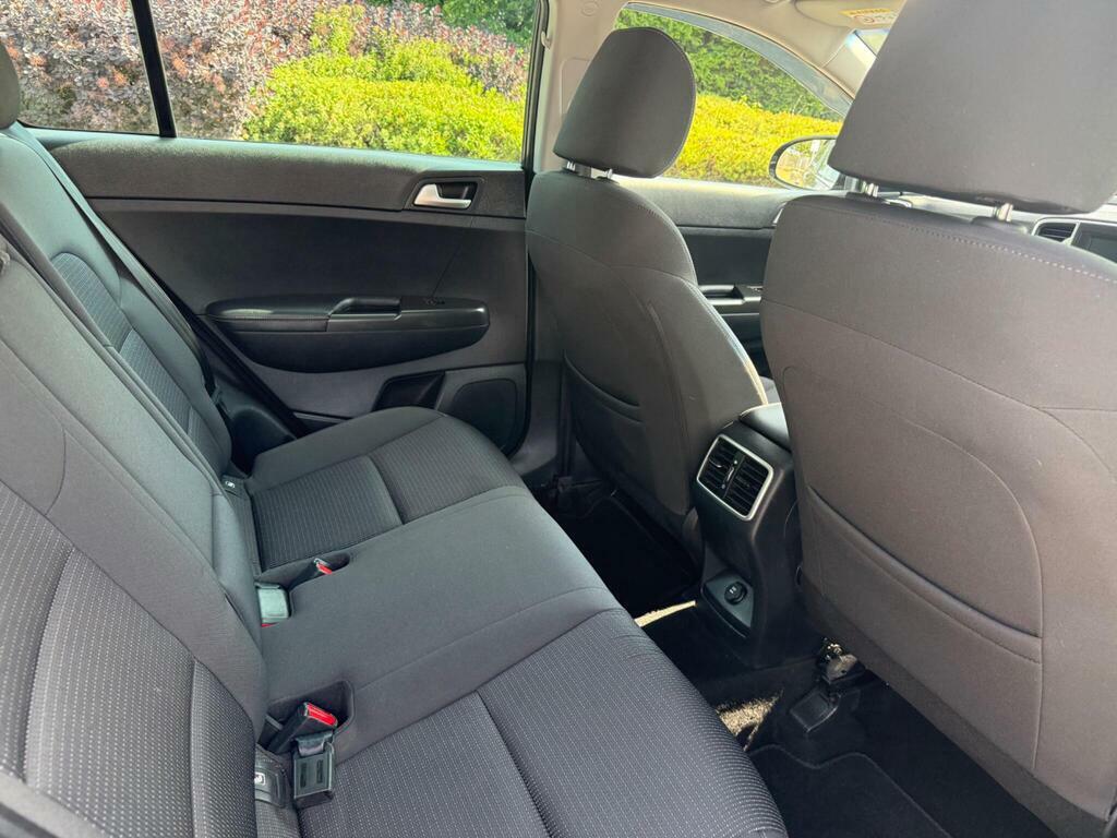 Kia Sportage 1.6 Gdi 2 Suv Euro 6 Ss 130 White #15