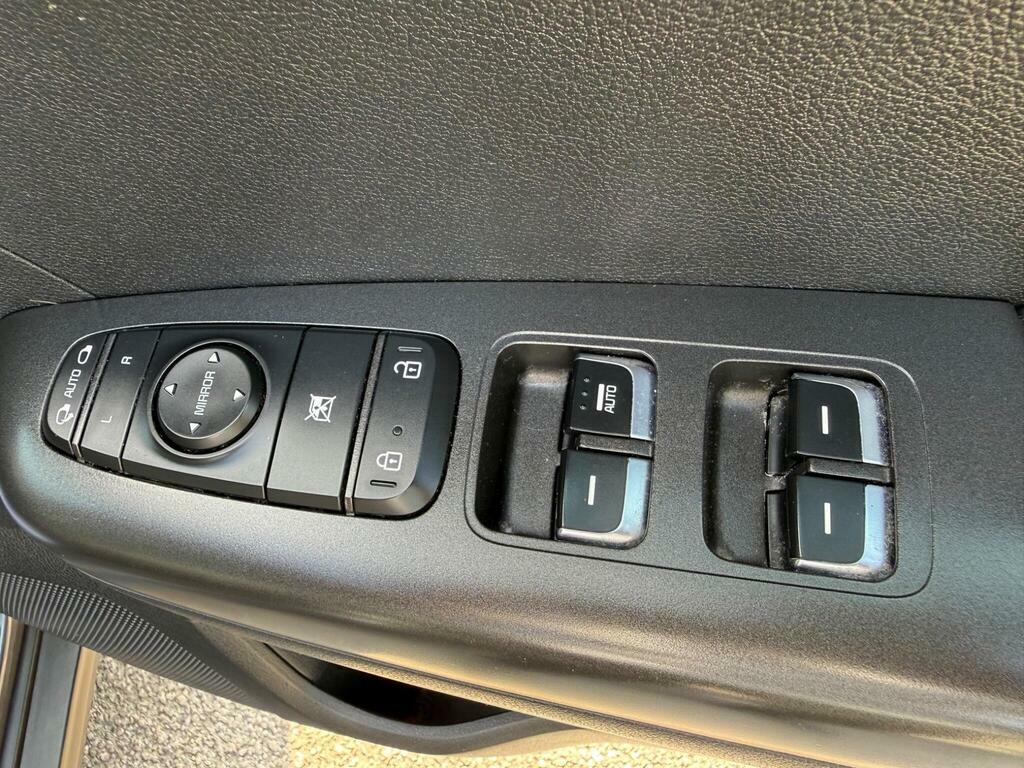 Kia Sportage 1.6 Gdi 2 Suv Euro 6 Ss 130 White #22