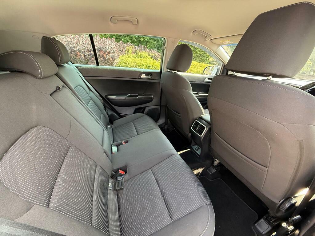 Kia Sportage 1.6 Gdi 2 Suv Euro 6 Ss 130 White #16