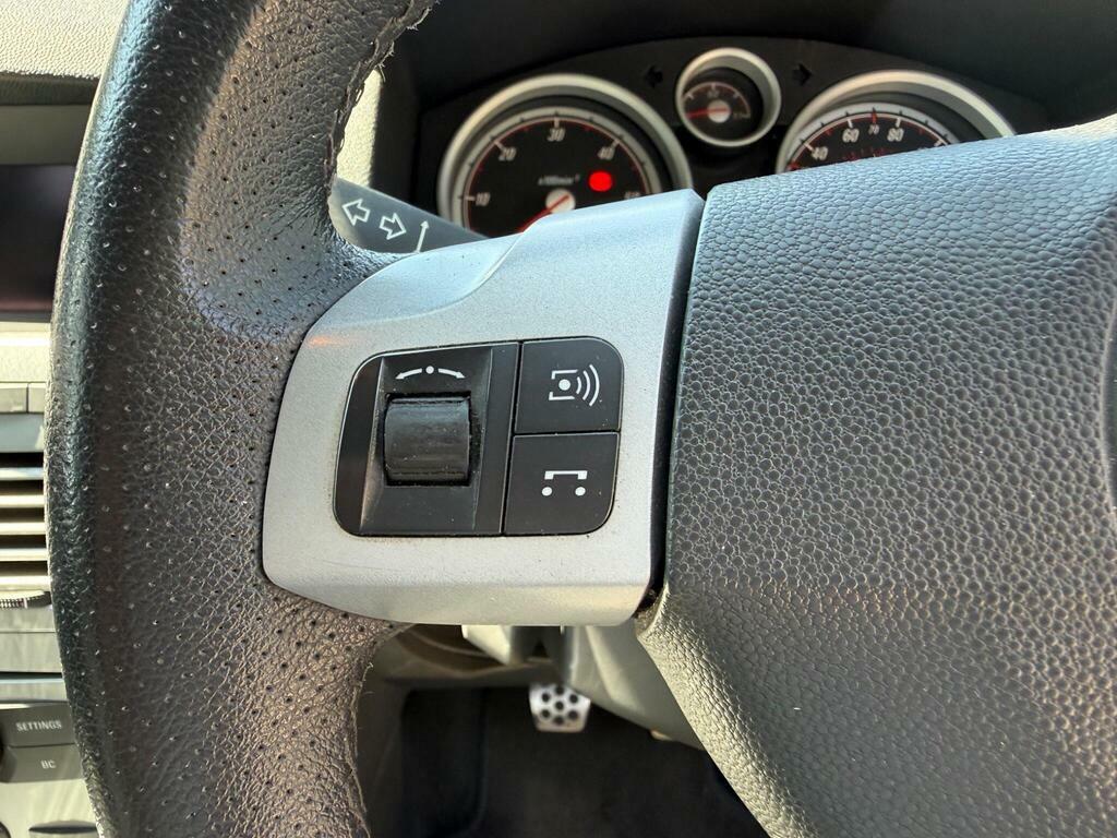 Vauxhall Astra Hatchback Silver #23