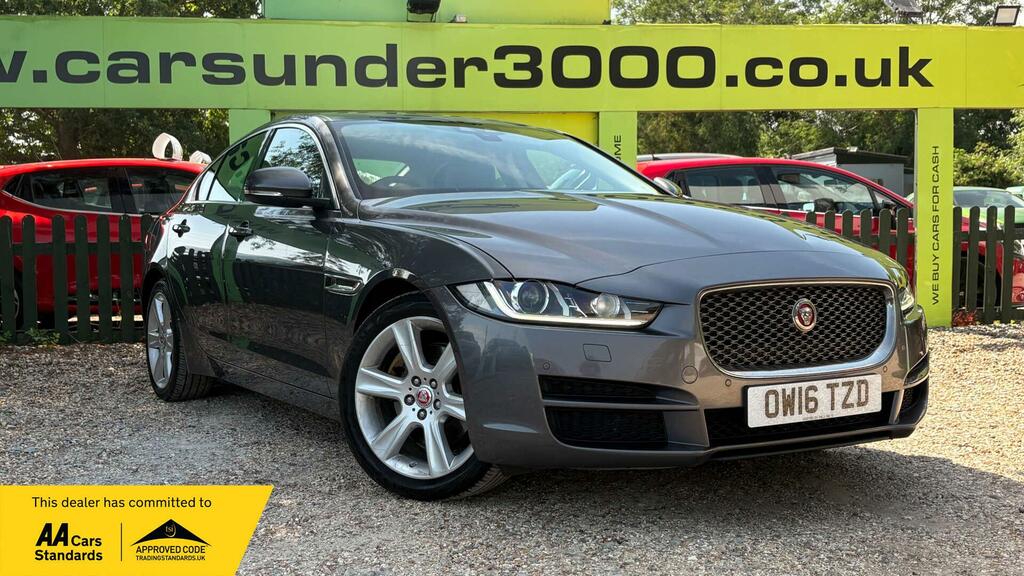 Jaguar XE 2.0D Portfolio Euro 6 Ss Grey