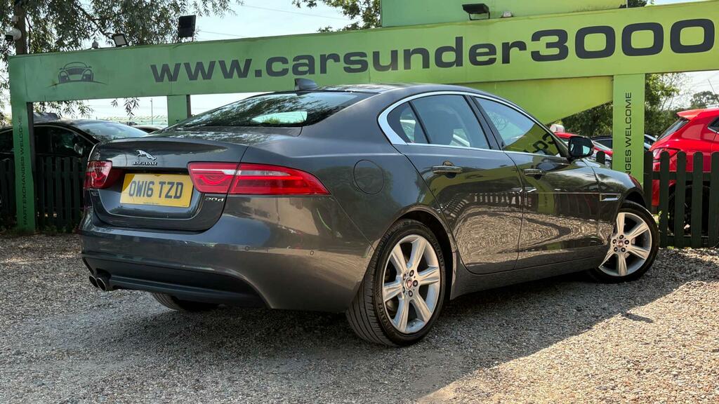 Jaguar XE 2.0D Portfolio Euro 6 Ss OW16TZD Grey #4