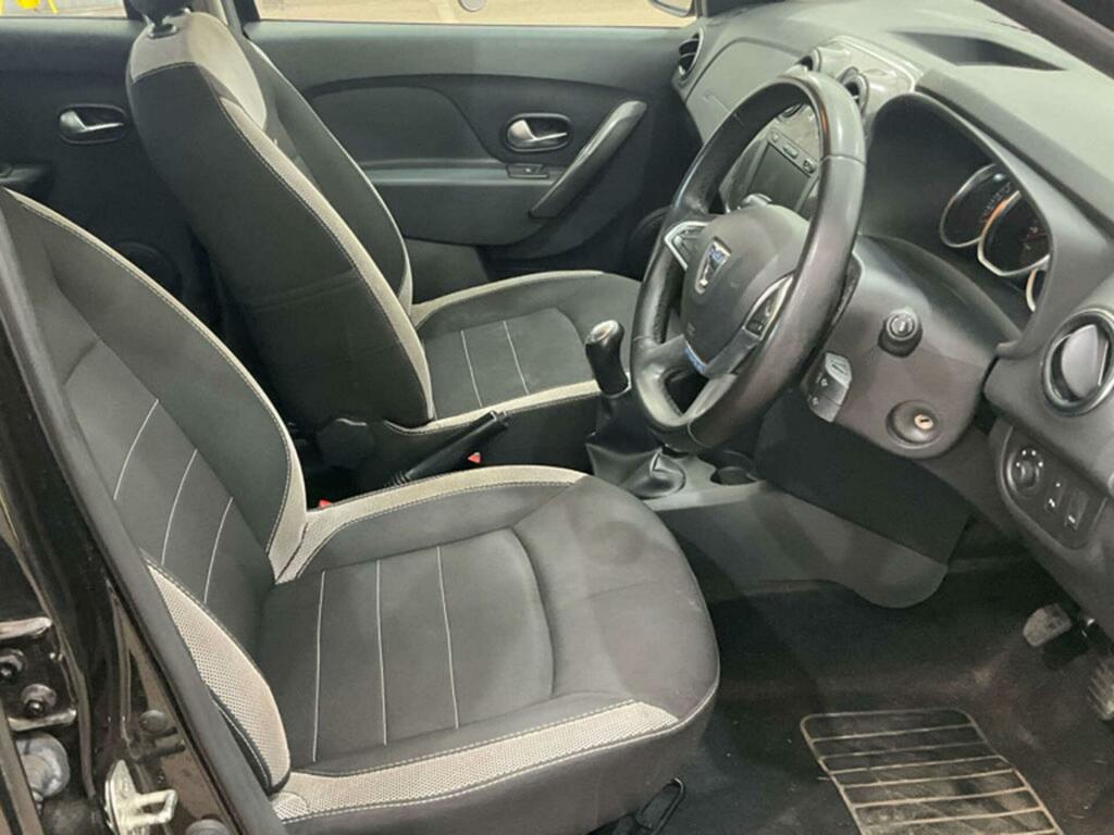 Dacia Sandero Stepway Comfort Black #3