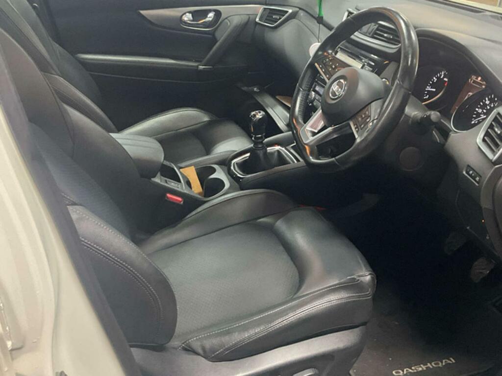 Nissan Qashqai 1.2 Dig-t Tekna Euro 6 Ss EU18TJO White #3