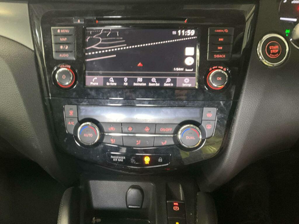 Nissan Qashqai Tekna Blue #2