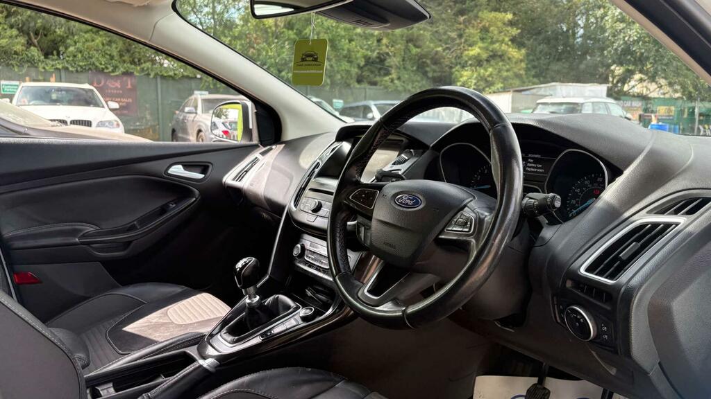 Ford Focus 1.0T Ecoboost Titanium X Euro 6 Ss White #5