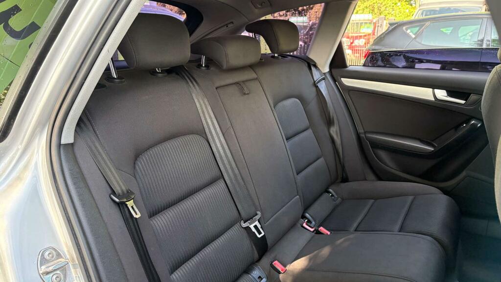 Audi A4 Avant 2L Avant Tdi Se Red #10