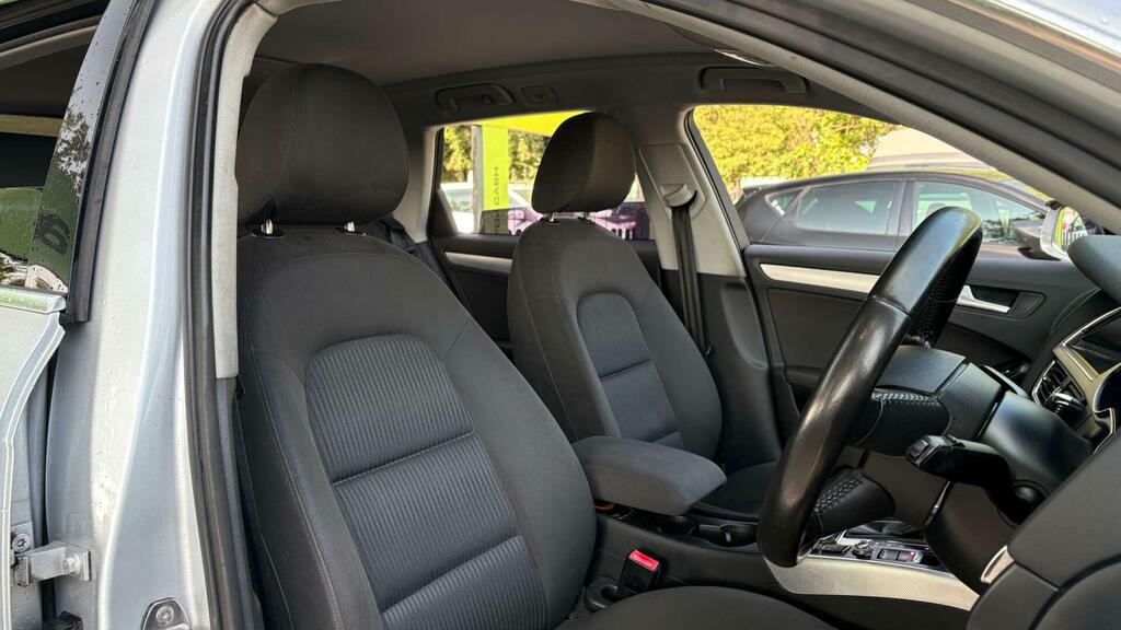Audi A4 Avant 2L Avant Tdi Se Red #8