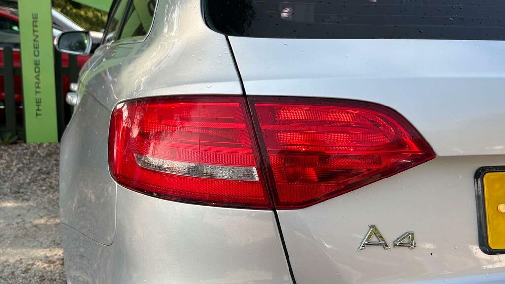 Audi A4 Avant 2L Avant Tdi Se Red #47