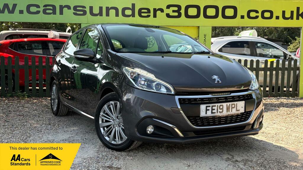 Peugeot 208 1.2 Puretech Signature Euro 6 Ss Grey
