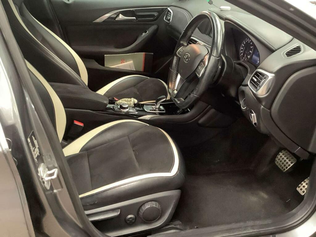 Infiniti Q30 Sport RO16NFN Grey #3