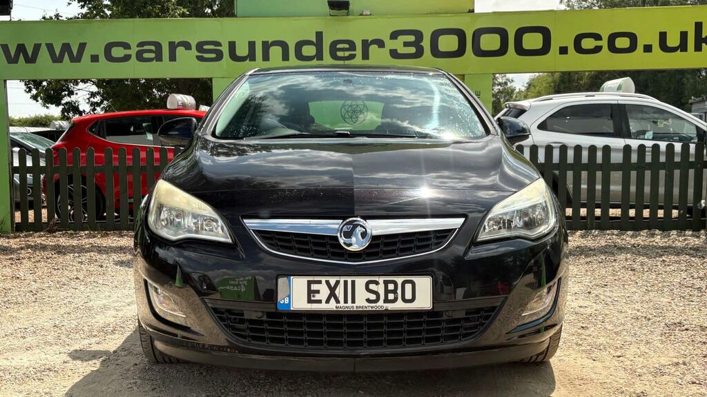 Vauxhall Astra 1.6 16V Exclusiv Euro 5 Black #2