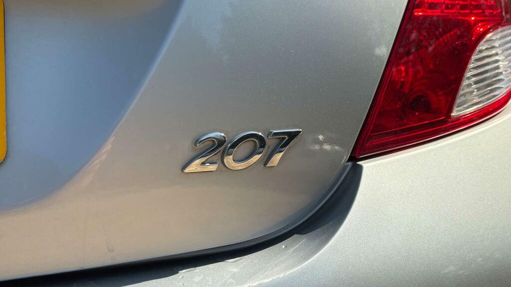 Peugeot 207 Active Hdi Black #38