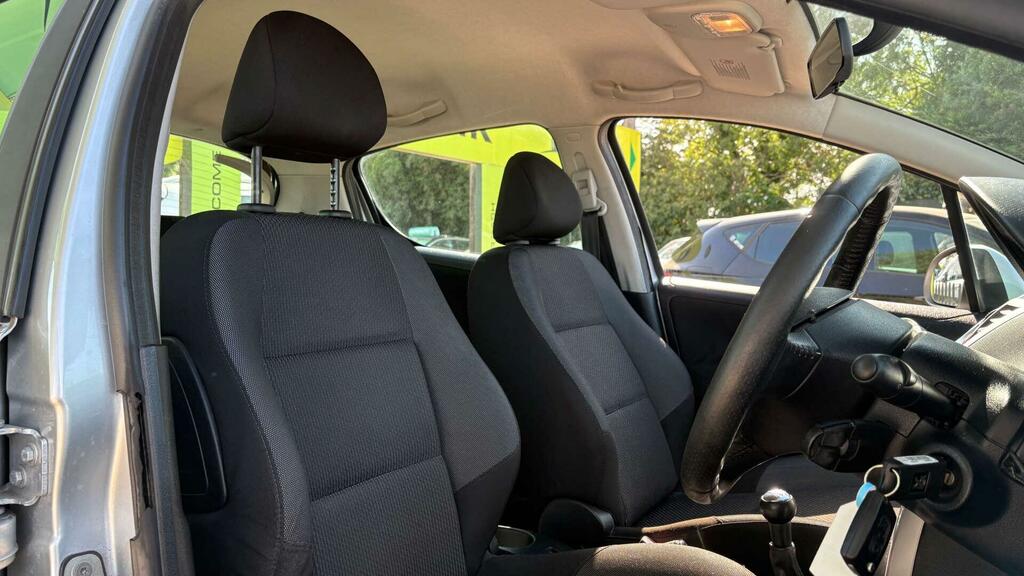 Peugeot 207 Active Hdi Black #8