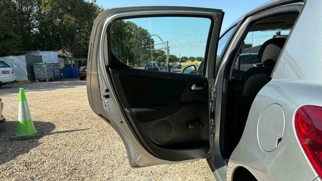 Peugeot 207 Active Hdi Black #29