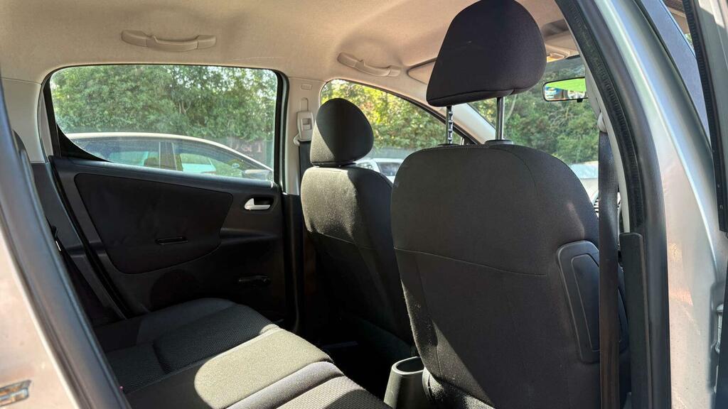 Peugeot 207 Active Hdi Black #9