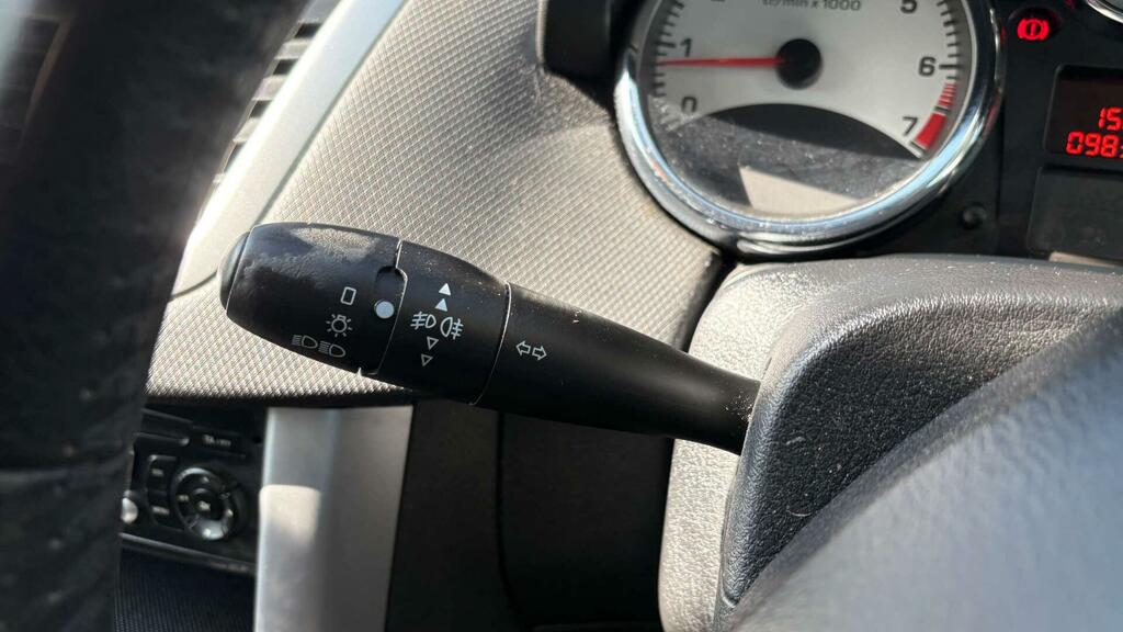 Peugeot 207 Active Hdi Black #17