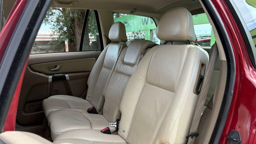 Volvo XC90 White #12