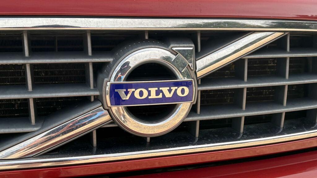 Volvo XC90 White #38