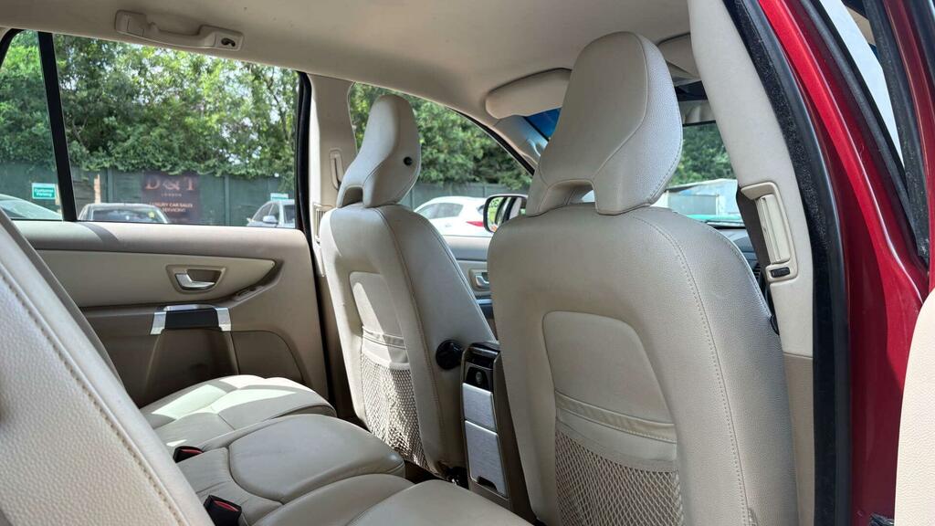 Volvo XC90 White #8