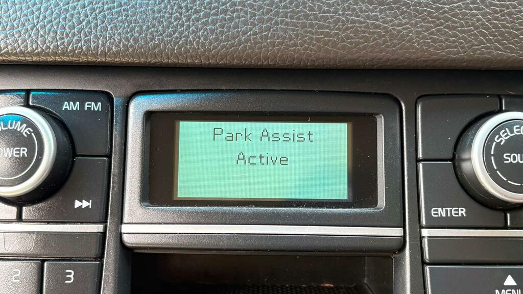 Volvo XC90 White #34