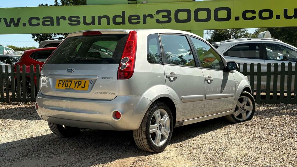 Ford Fiesta Zetec Climate Silver #6