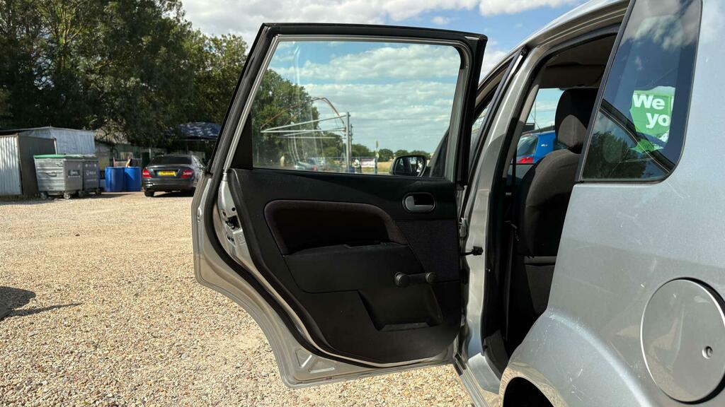 Ford Fiesta 1.4 Zetec Climate Blue #26