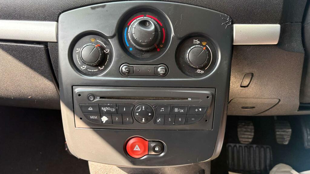 Renault Clio I-music 1.2 Black #19