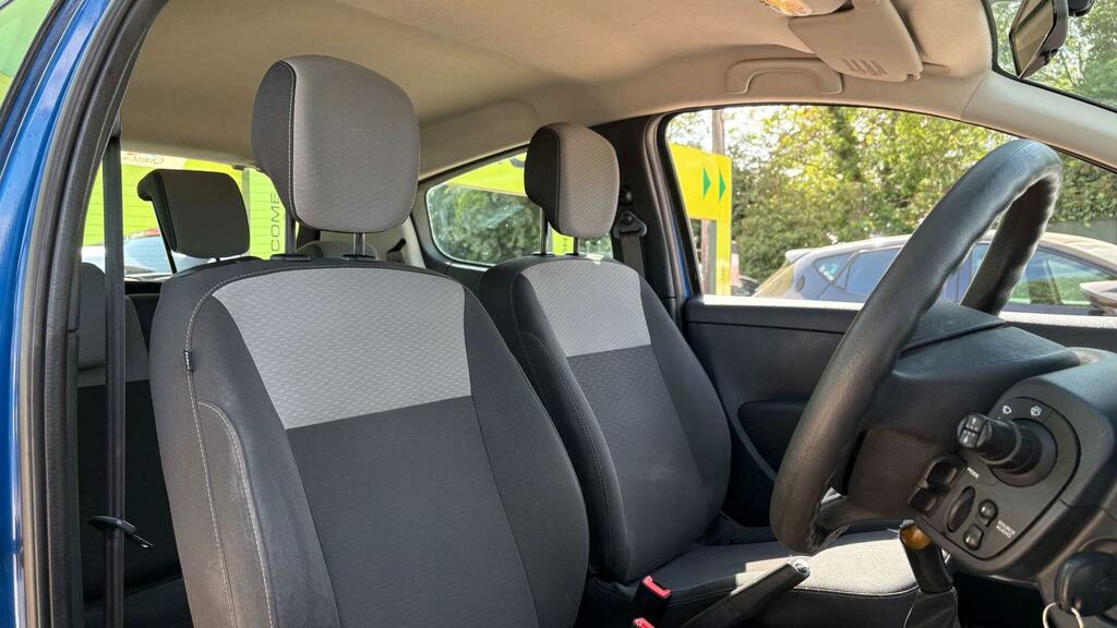 Renault Clio I-music 1.2 Black #8