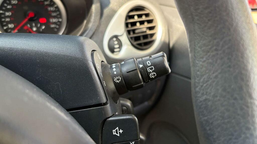 Renault Clio I-music 1.2 Black #16