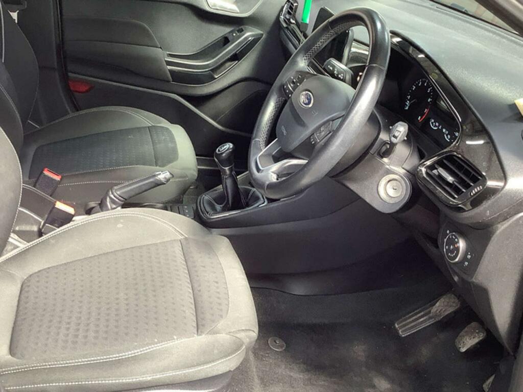 Ford Fiesta Zetec BW17WDY White #3