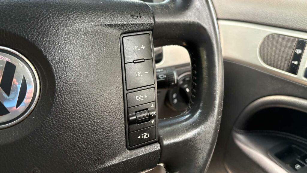 Volkswagen Touareg Altitude Blue #18